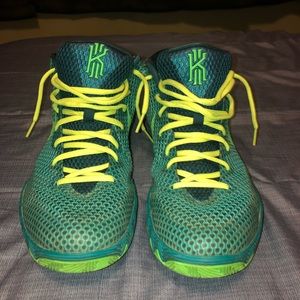 Nike “Australia” Kyrie 1